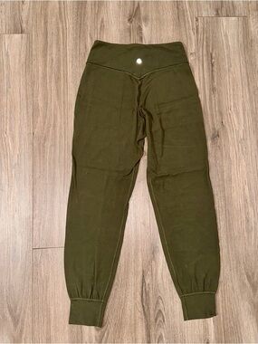 lululemon athletica Women’s Olive Jogger Sweatpants